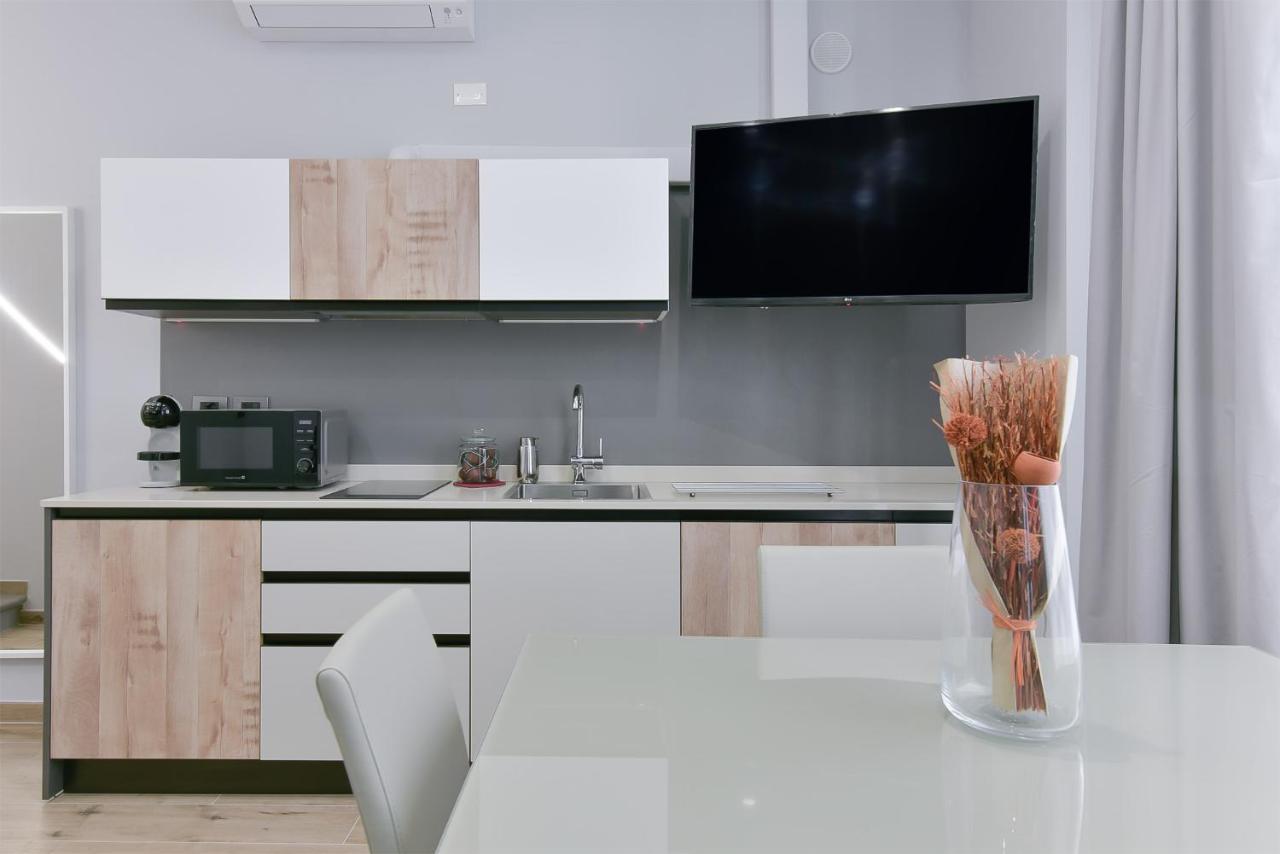 Sar May Apartments โบโลญญา ภายนอก รูปภาพ